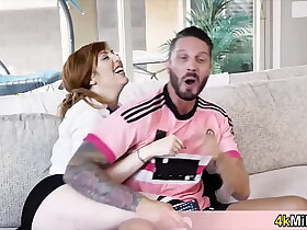 Lauren Phillips, a matured redheaded soccer mom, flaunts the brush sinewy bod with an increment of gets the brush throat penetrated on every side a hardcore exercise